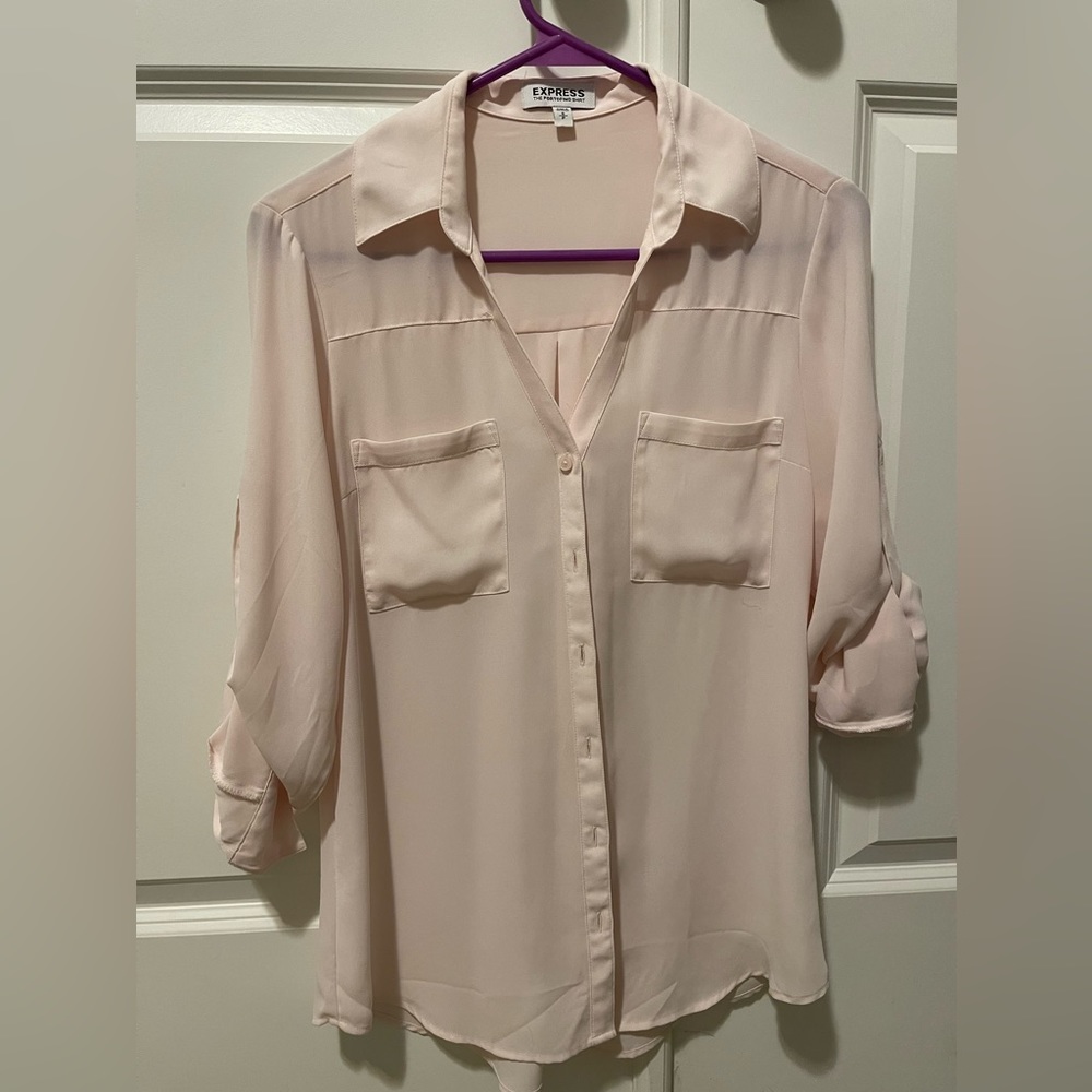 Express Portofino Shirt. Light Pink. Size Small.